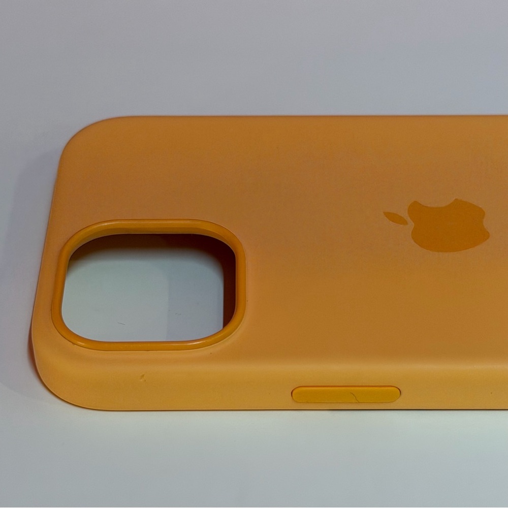 Apple iPhone 15 Silicone Case Orange Sorbet - Picture 9 of 11